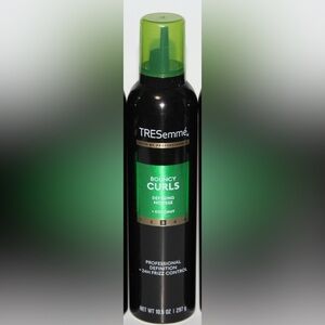TRESemmé Bouncy Curls Defining Mousse